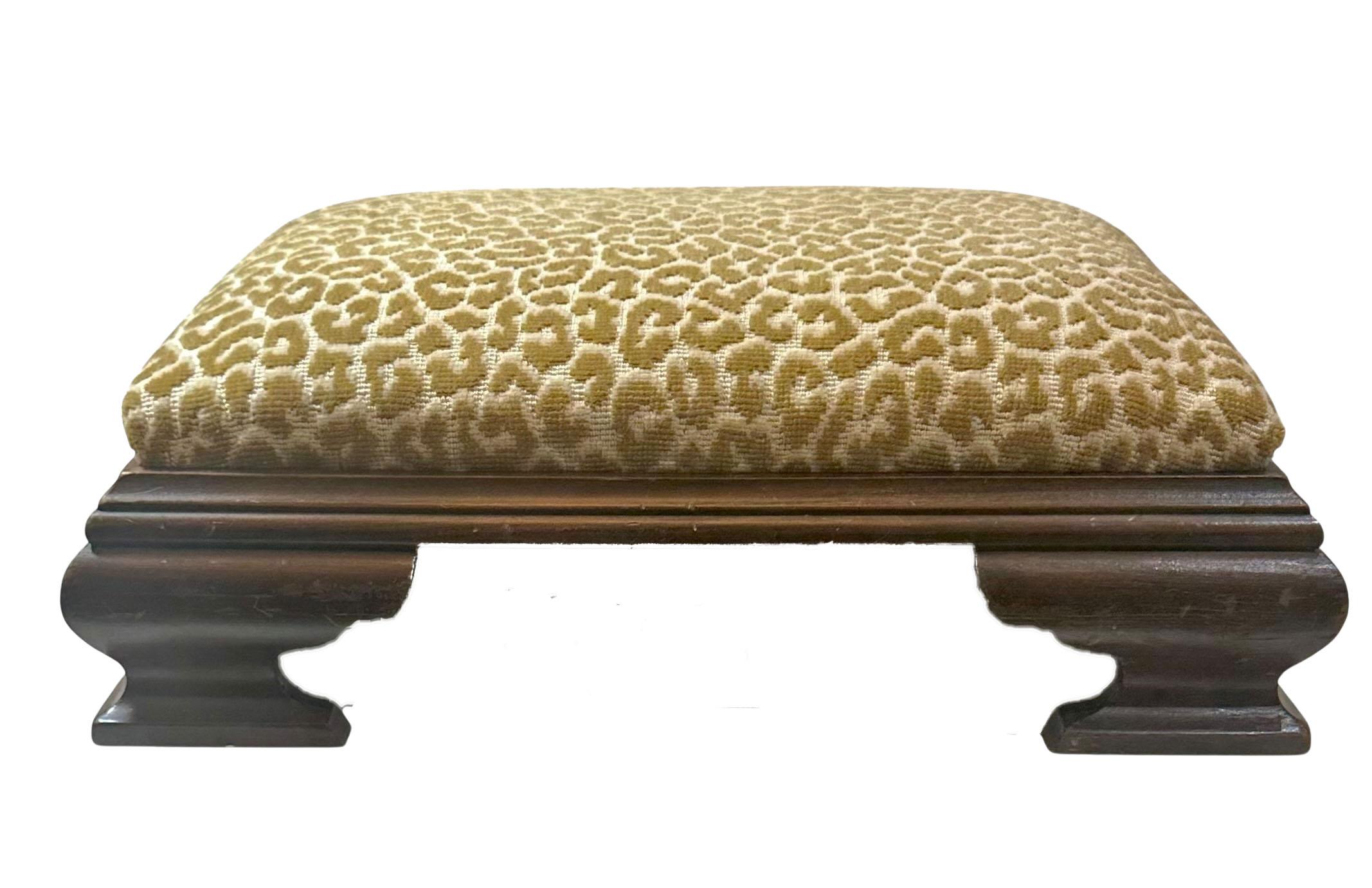 Late 20th Century Chippendale Style Bench In Scalamandre For Sale