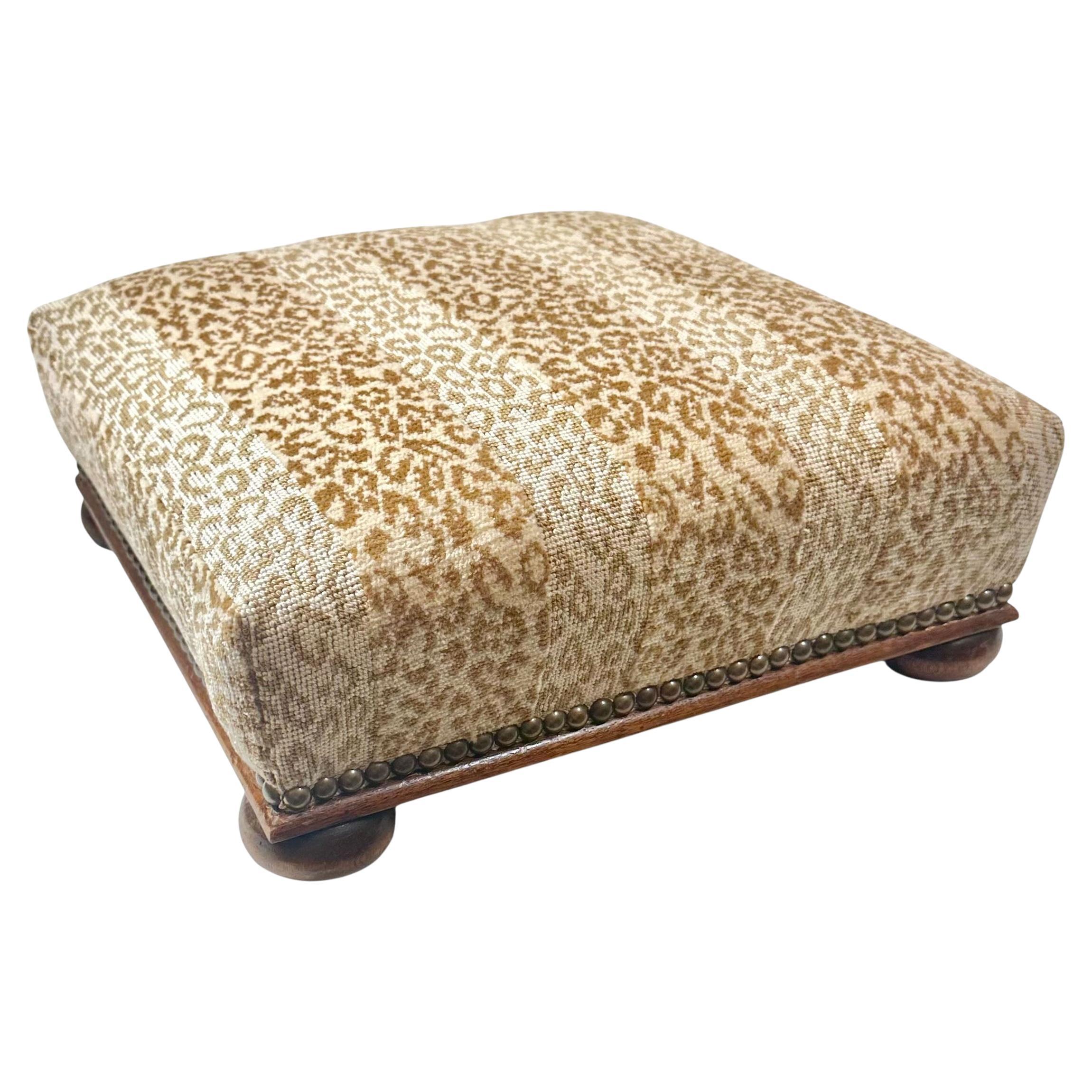 Banco Biedermeier del siglo XIX en terciopelo de corte leopardo Scalamandré en venta