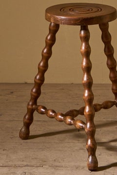 Mid century Bobbin legged stool