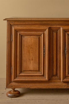 18th century Dutch oak two door cupboard