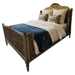 Cama de matrimonio europea de estilo Luis XVI con estructura de mimbre, del siglo XIX
