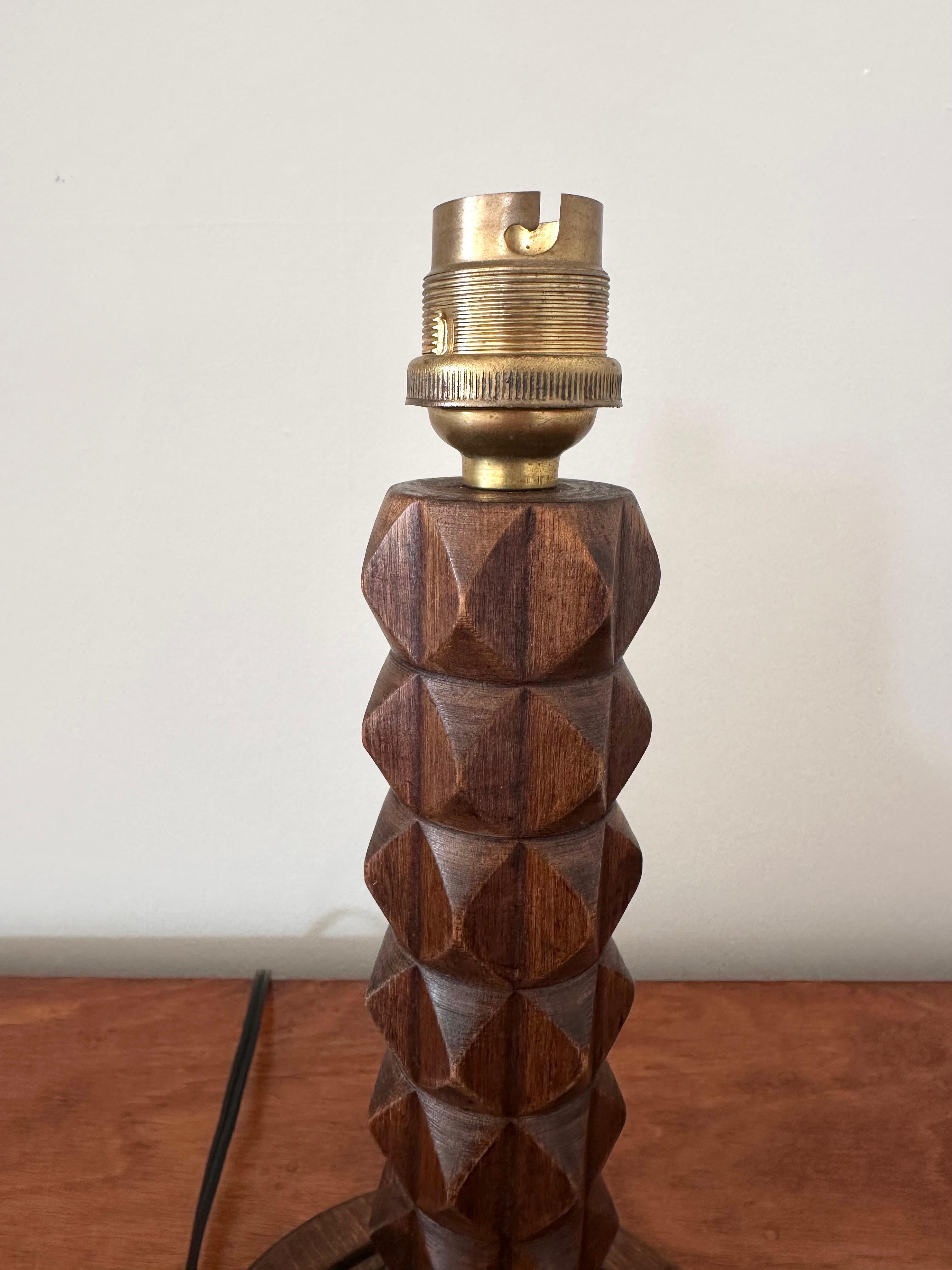 Lampe de table Art déco française en bois tourné du milieu du siècle dernier, Charles Dudouyt, vers 1930-150 en vente 1