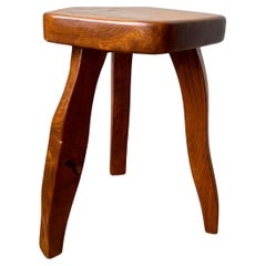 Brutalistische Hocker aus Ulme von Aranjou Frankreich um 1960 Olavi Hanninen Mikko Nuppon