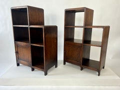Pair of modernist art deco bookcase / shelving unit in oak. English, c.1930