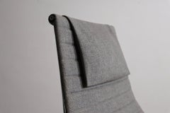 Early edition Eames EA124 Aluminium Group Lounge Chair by Herman Miller, 1970s