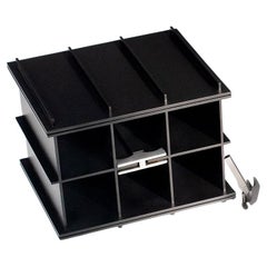 Estantería para vinos Core de aluminio con sacacorchos, negra