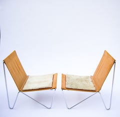 Bachelor Chairs by Verner Panton, a pair Fritz Hansen Denmark