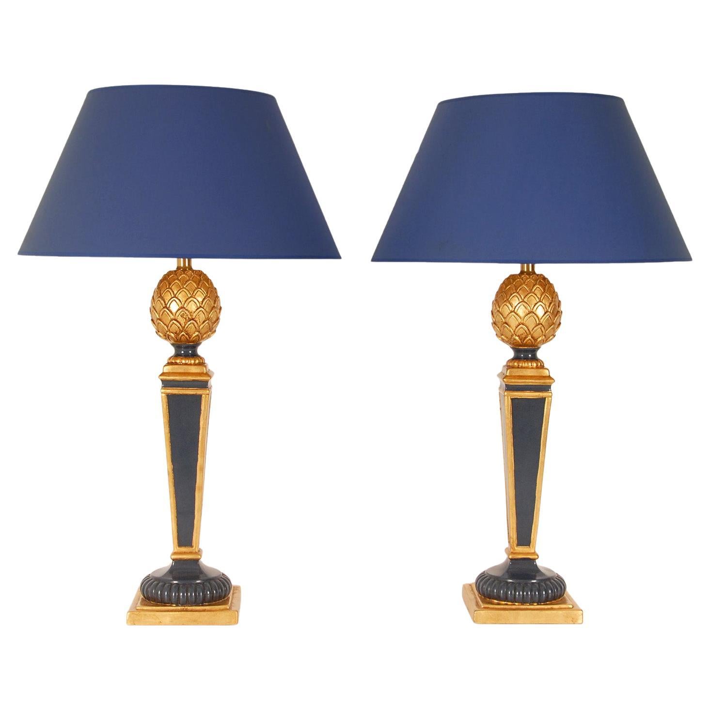 Lampes Vintage Françaises haut de gamme Lampes de table ananas en bois doré bleu, une paire en vente