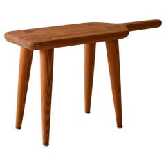 Sgabellino scandinavo anni ’50 in larice