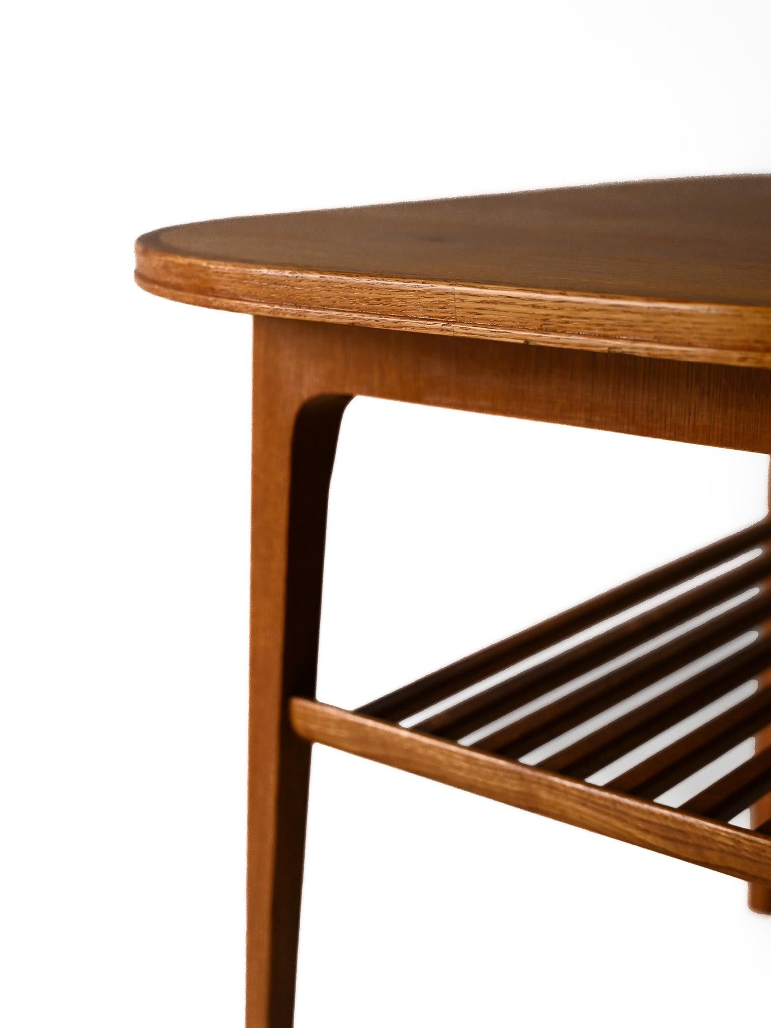 Tavolino da salotto scandinavo anni 60 in rovere Bon état - En vente à Brescia, IT