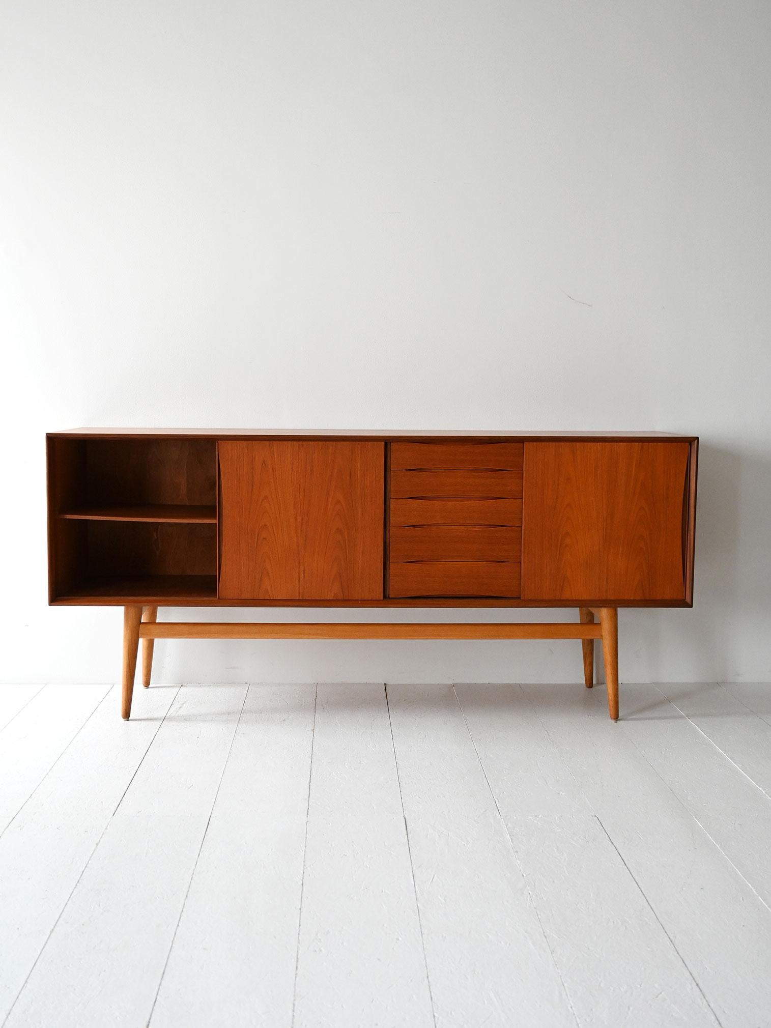 Sideboard scandinavo vintage in teak anni '60 Scandinavian en venta