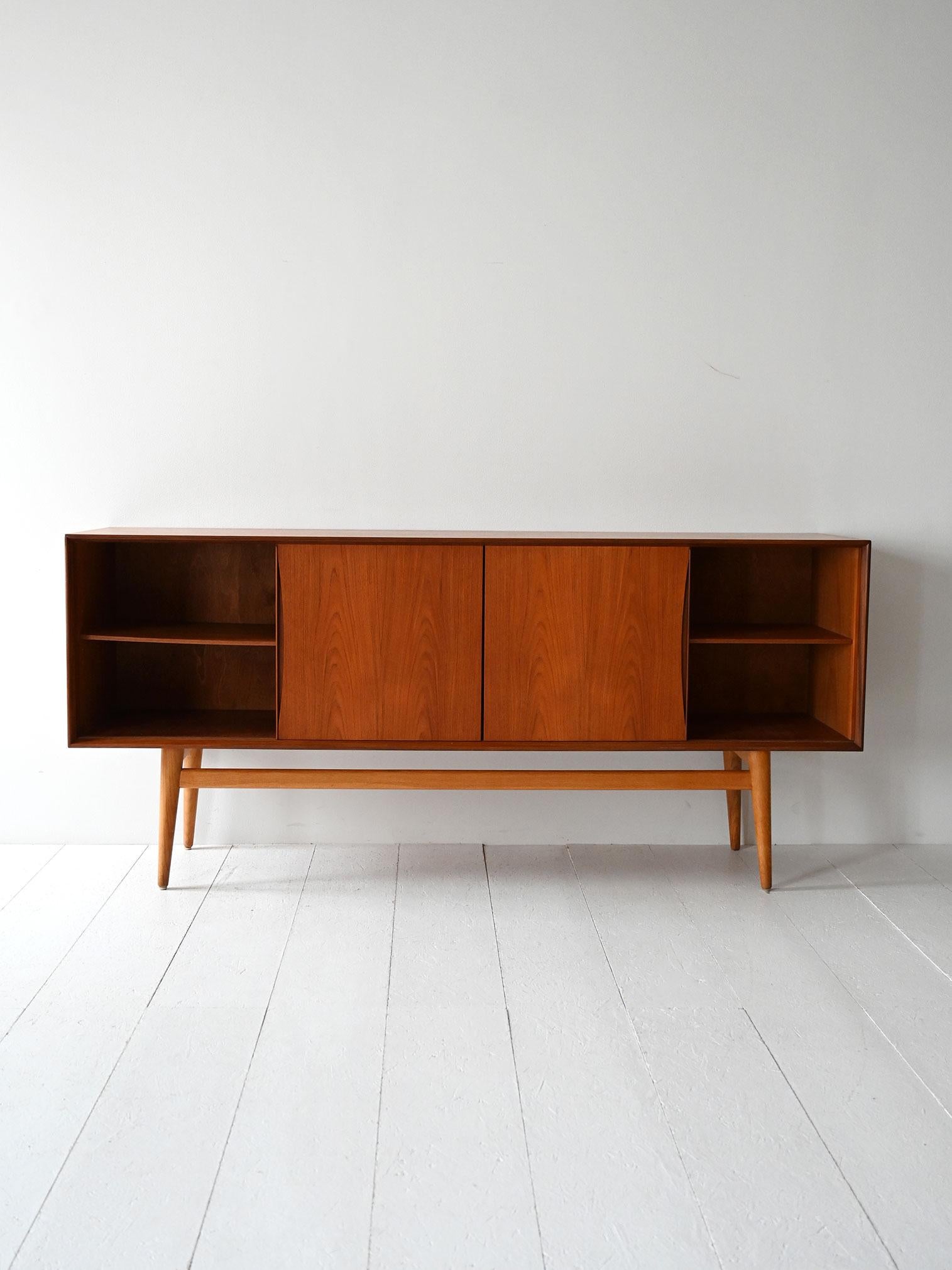 Sideboard scandinavo vintage in teak anni '60 en Bueno estado para la venta en Brescia, IT