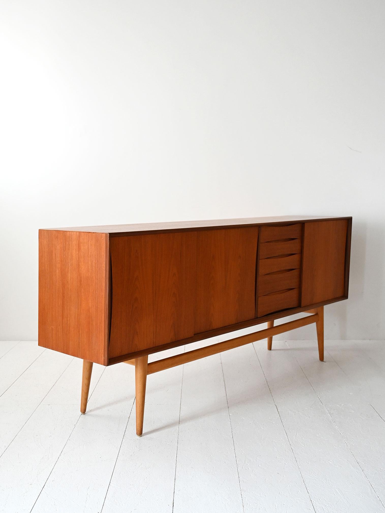 Sideboard scandinavo vintage in teak anni '60 Mid-20th Century en venta