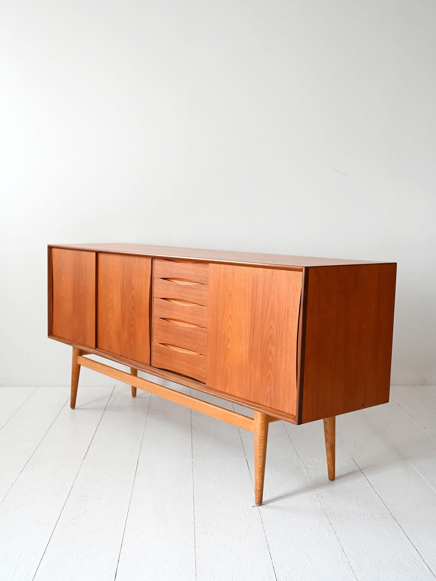 Sideboard scandinavo vintage in teak anni '60 Teca en venta
