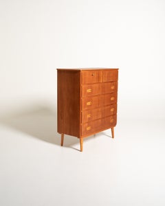 Skandinavische Kommode aus Teakholz mit Details aus Eiche, 1960er Jahre