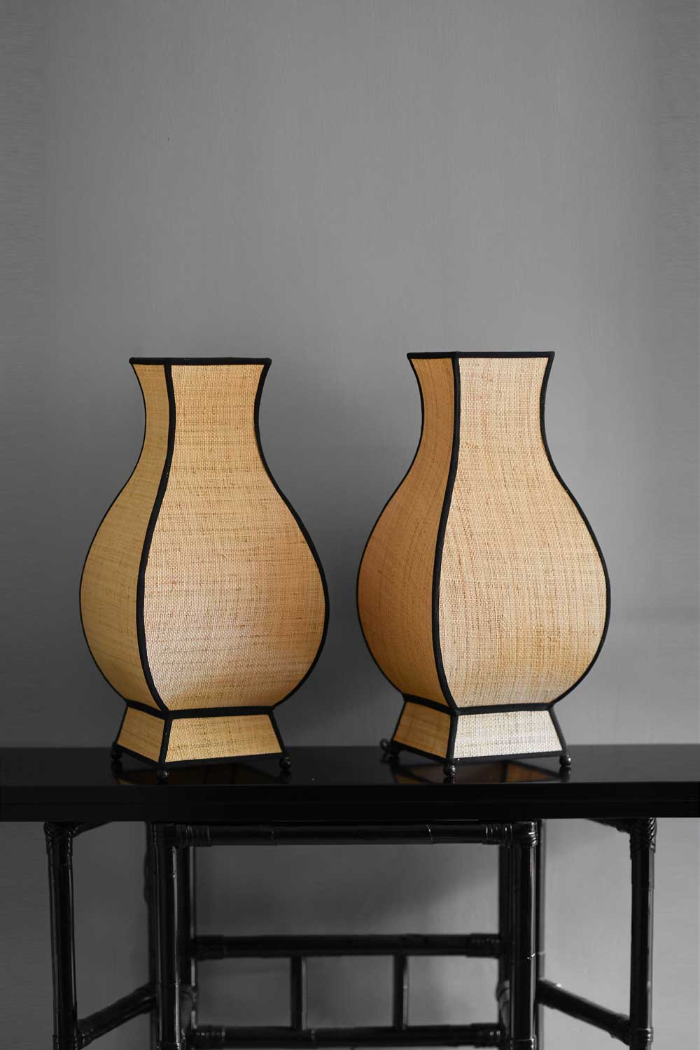Large "Molto Pagoda" Straw Table Lamps, Set of 2