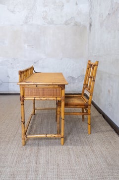 Scrivania in bambù e rattan con sedia abbinata – anni ’70