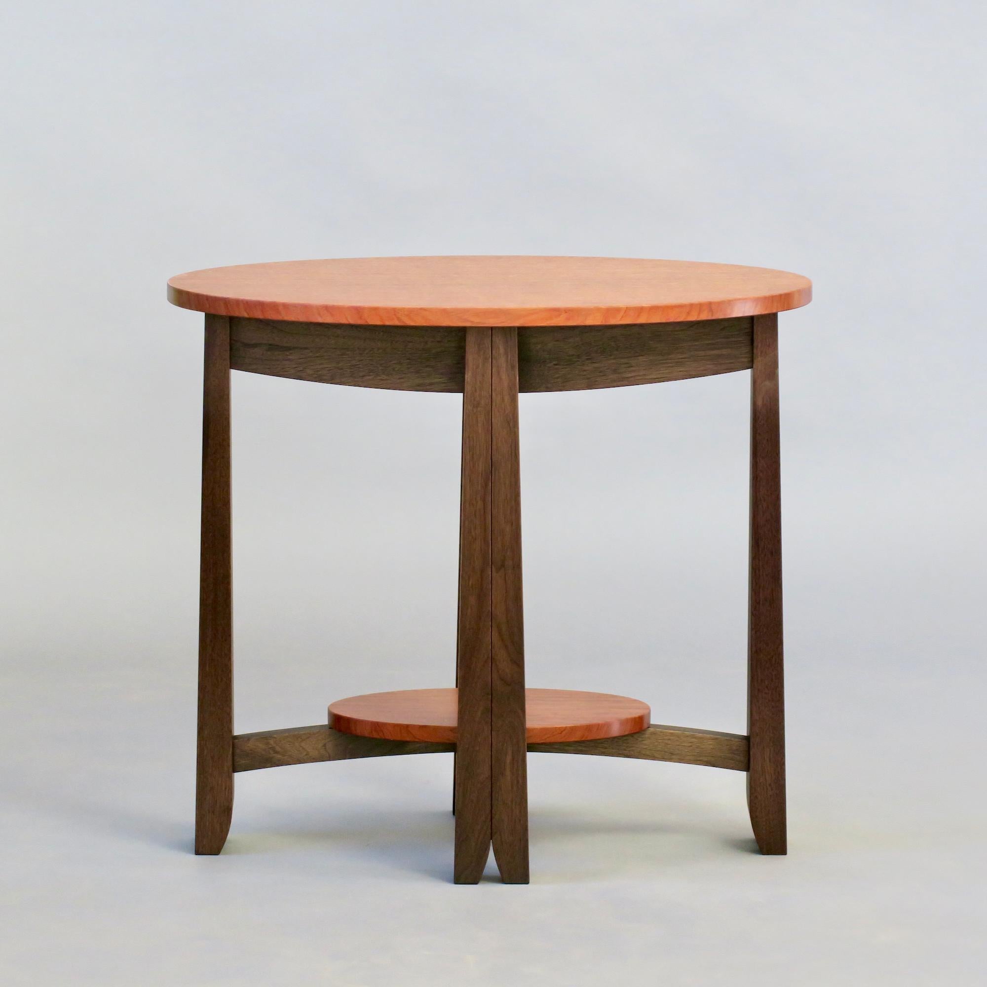 Moderno Tavolino ovale -Bubinga, noce annerito  di Thomas Thomas Throop - Su ordinazione in vendita
