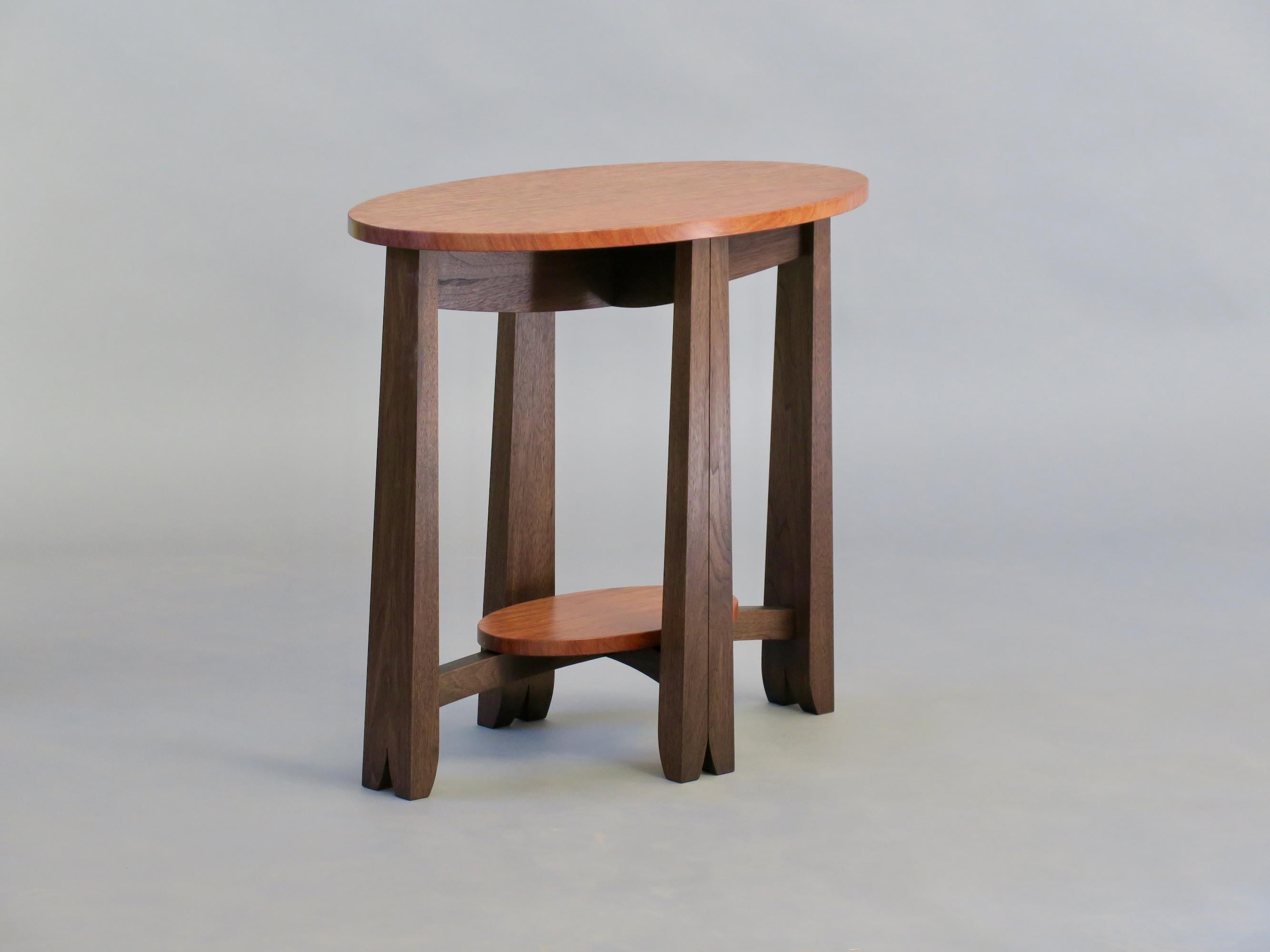 Americano Tavolino ovale -Bubinga, noce annerito  di Thomas Thomas Throop - Su ordinazione in vendita