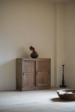 Armoire de rangement vintage japonaise en chêne massif, années 1940-1950, style Japandi Wabi-Sabi