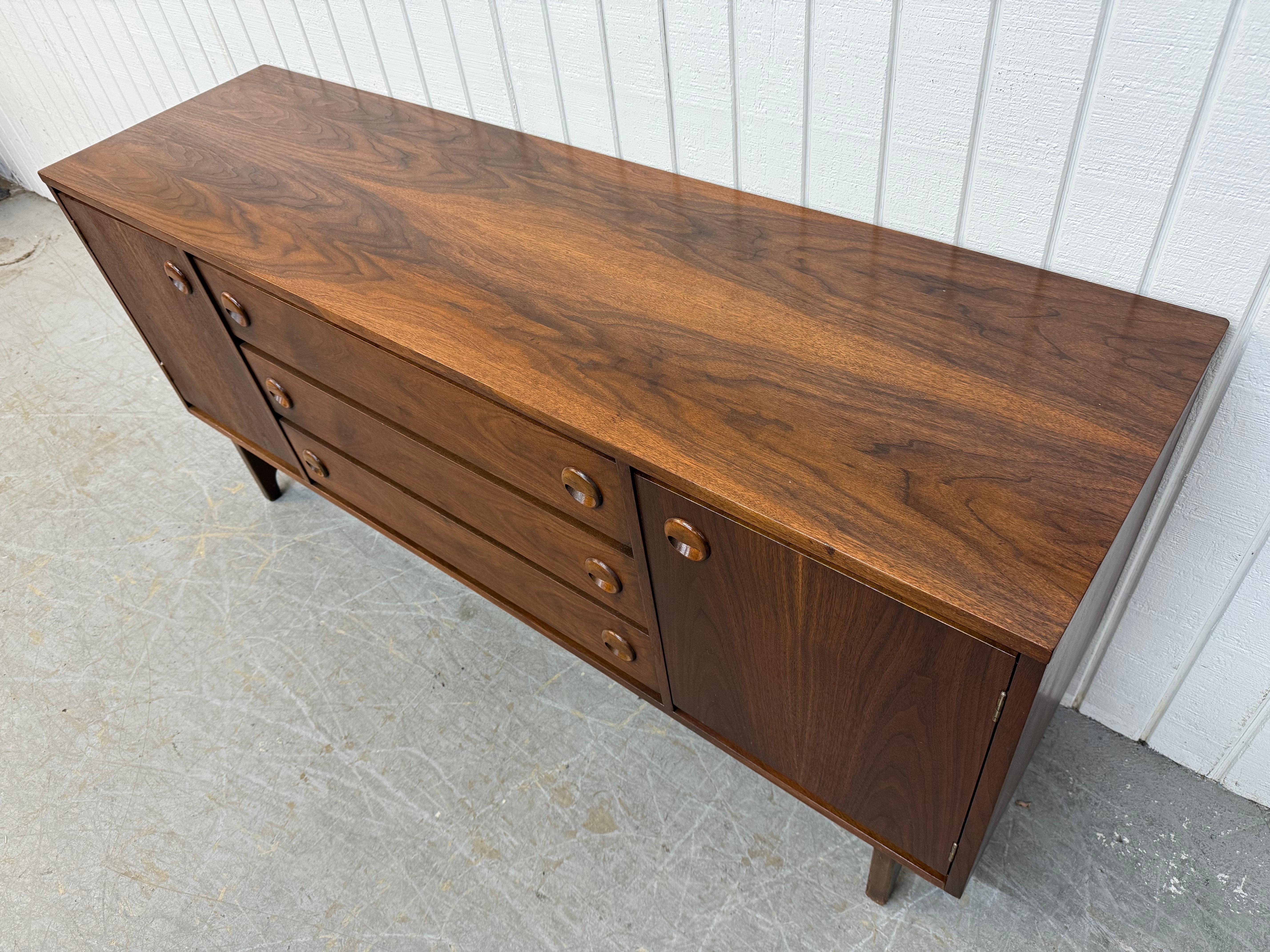Mid-Century Modern Lane's Sideboard Rhythm Walnut & Cane en vente 14