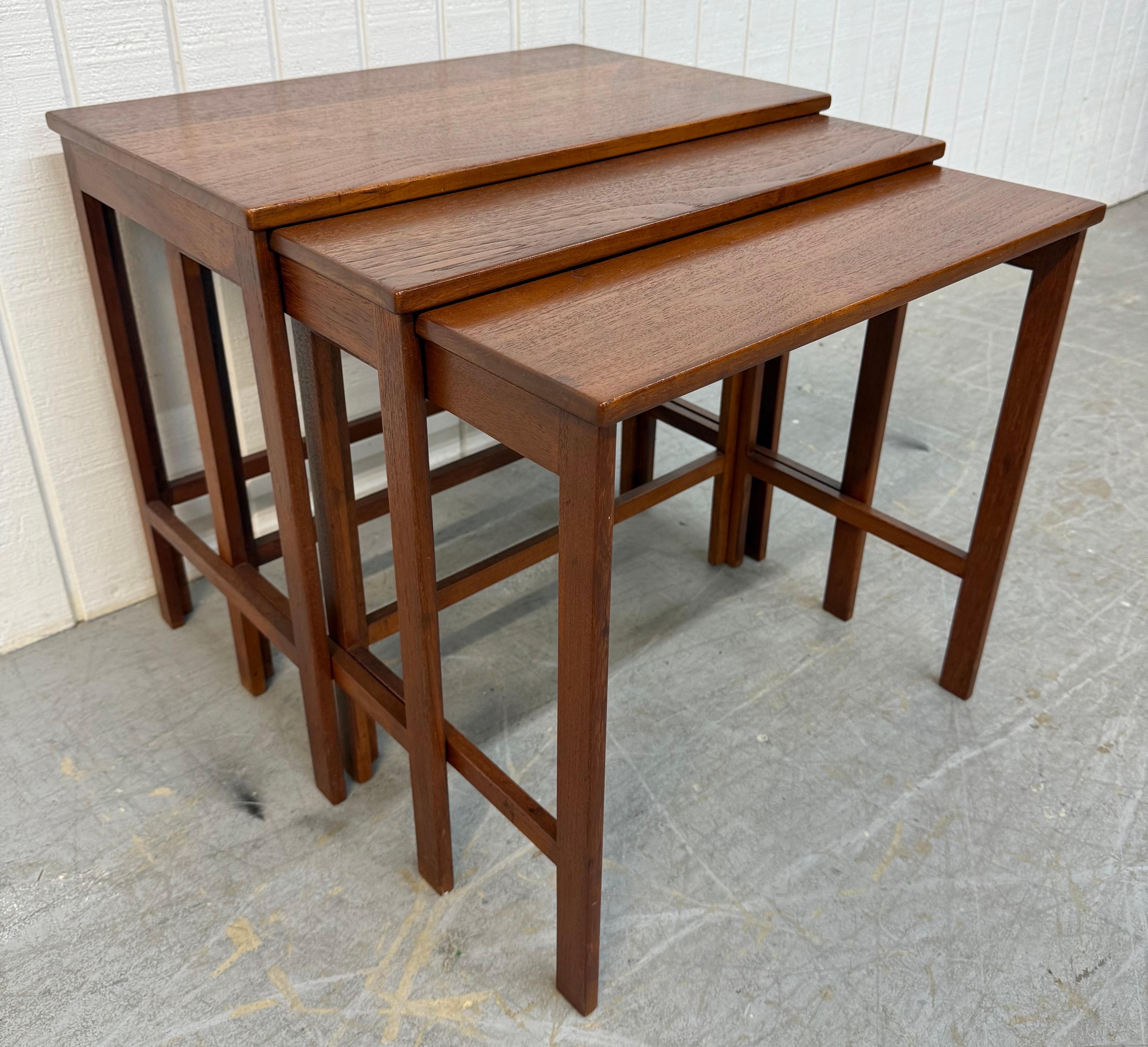 Vintage Danish Modern Rosewood Dining Chairs - Set of 12 en vente 6