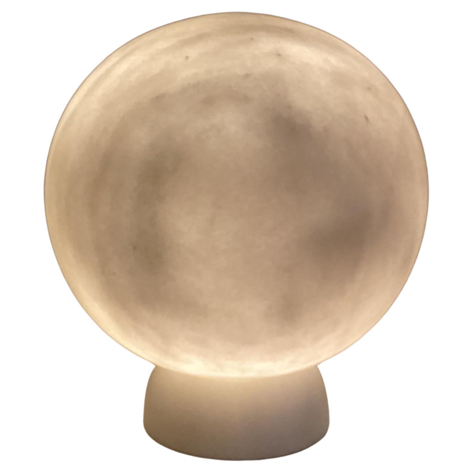 Lampada da tavolo in pietra e marmo Makrana "Moonlight" Nearness III di A. Abiad e N. Jose