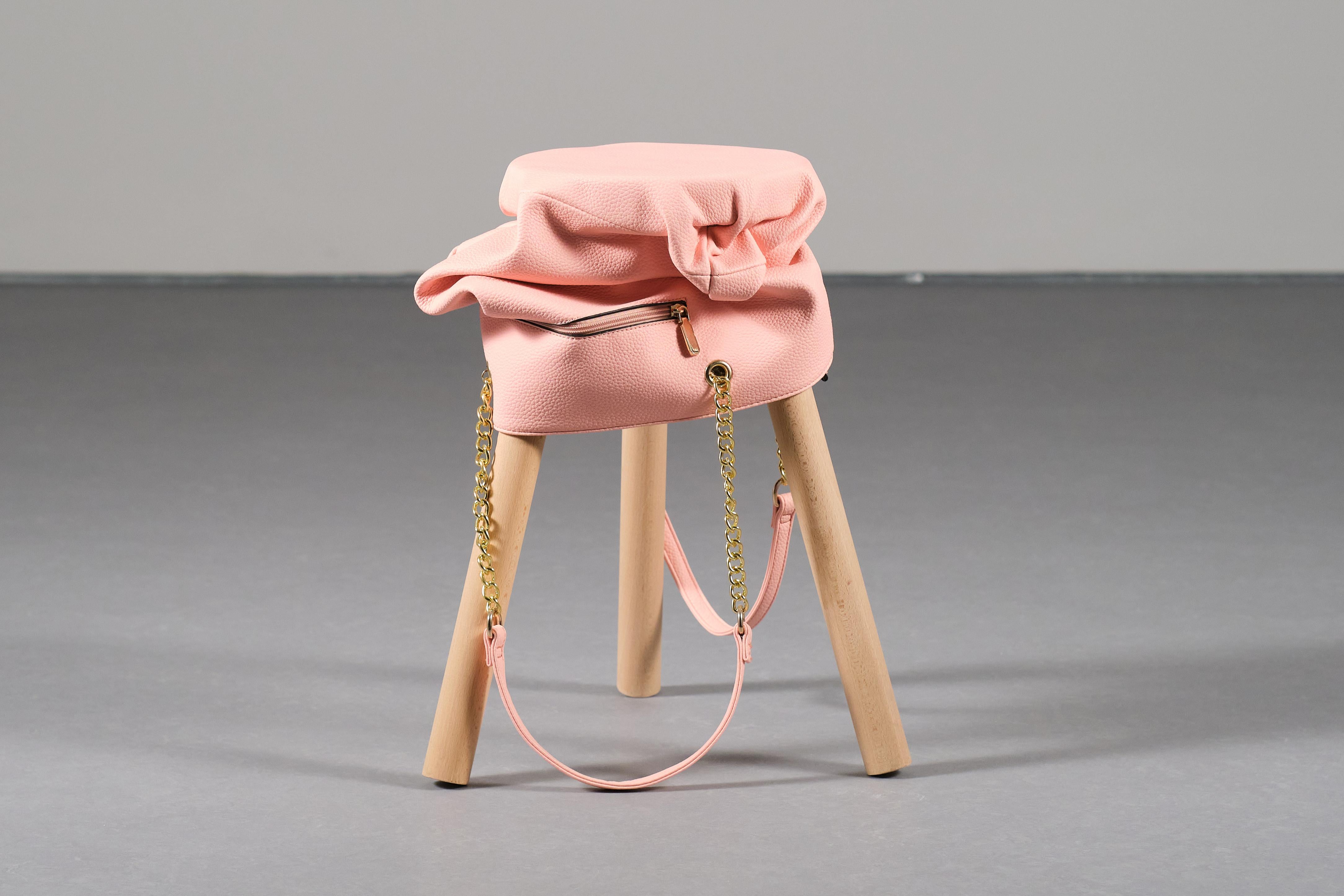 Espagnol Tabouret bas FB 2 en Wood Wood recyclé avec accents de sacs à bouts ronds roses par Curro Claret en vente