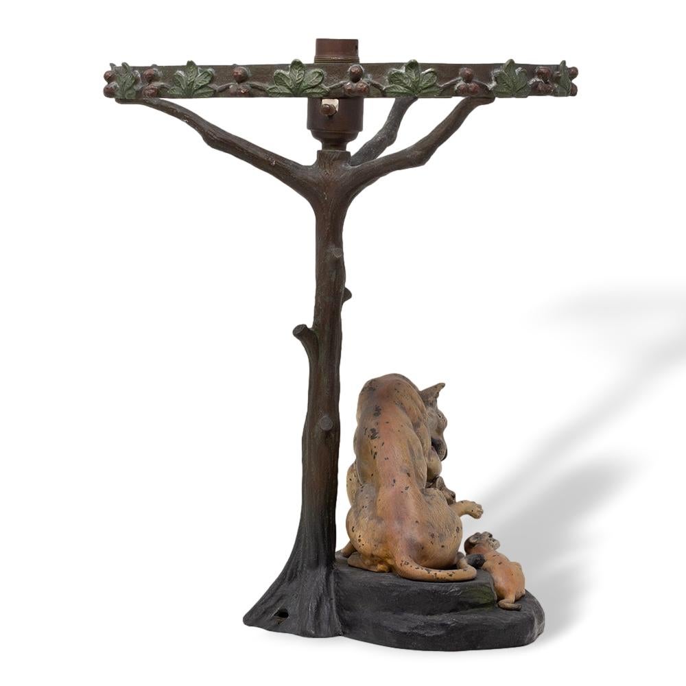 Lámpara de sobremesa Art Déco francesa de bronce pintado en frío Orgullo de león de Louis-Albert Carvin Bronce en venta