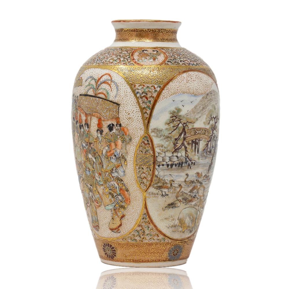 Vase japonais ancien de la période Meiji Satsuma de Ryozan Bon état - En vente à Newark, England