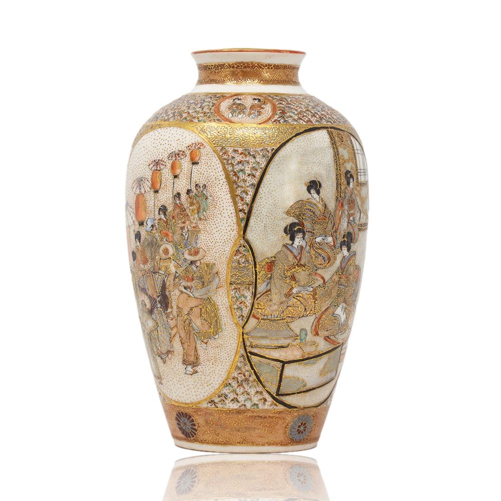 Vase japonais ancien de la période Meiji Satsuma de Ryozan en vente 2