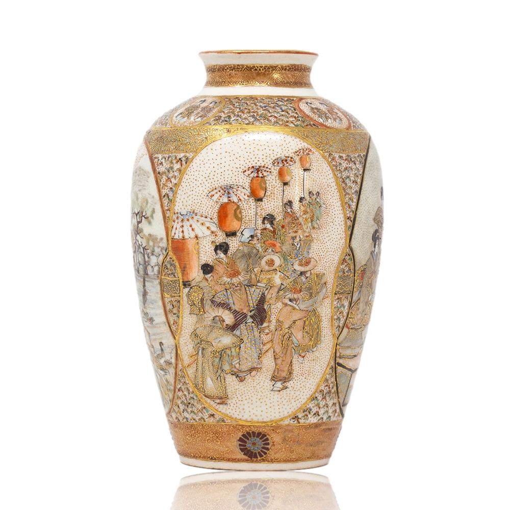 Vase japonais ancien de la période Meiji Satsuma de Ryozan en vente 1