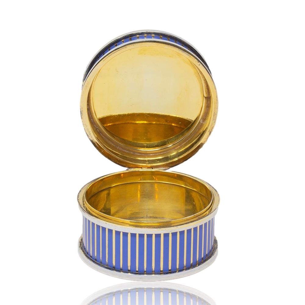 Italian Silver and Enamel Circular Box For Sale 4