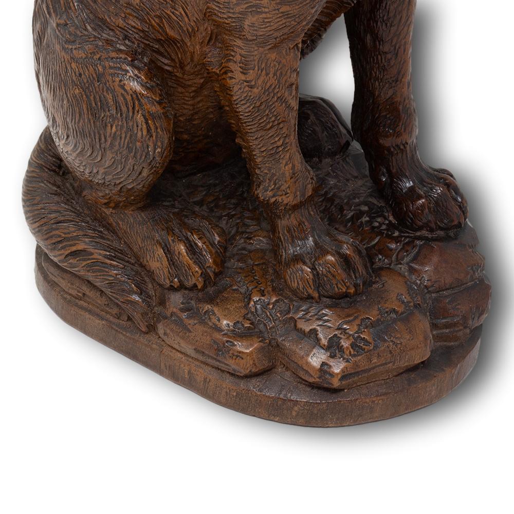 Pot à tabac suisse ancien sculpté à la main en forme de chien de Black Forest en vente 7
