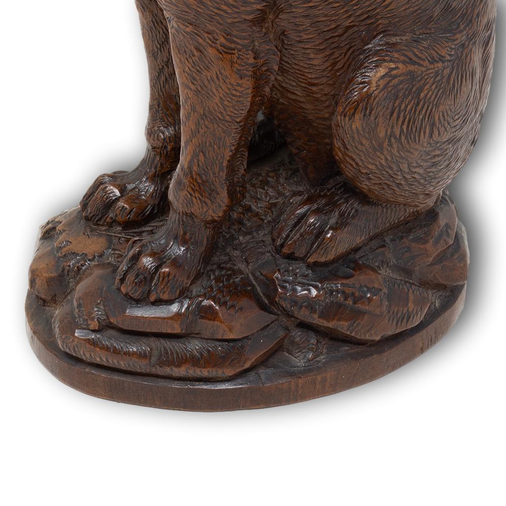 Pot à tabac suisse ancien sculpté à la main en forme de chien de Black Forest en vente 8