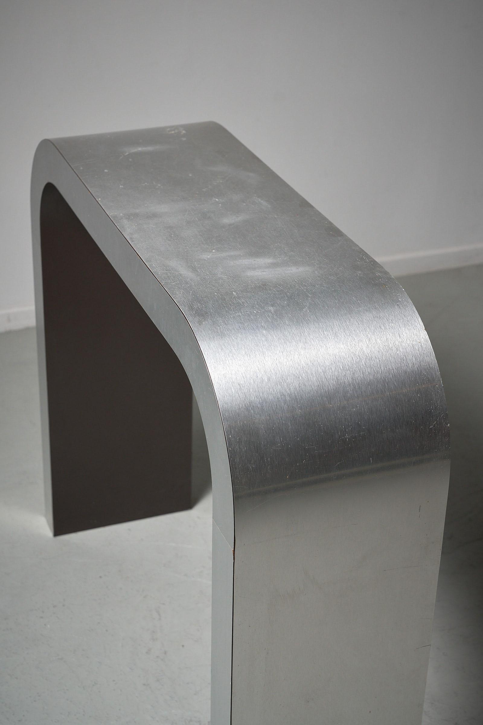 Metal console table, 1970s In Good Condition For Sale In Brussel, BE