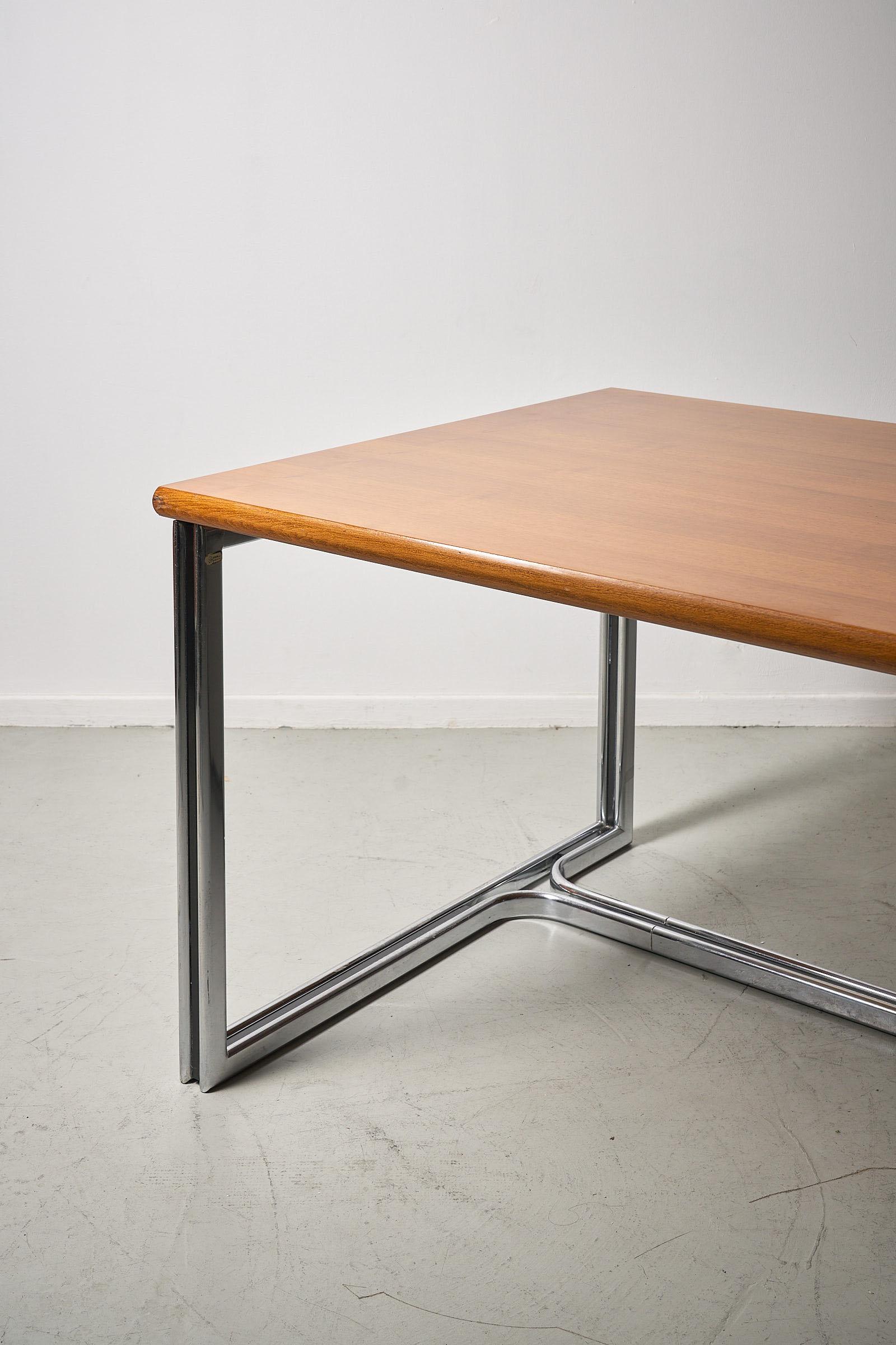 Mid-Century Modern Large desk by Gastone Rinaldi for Thema Italy For Sale