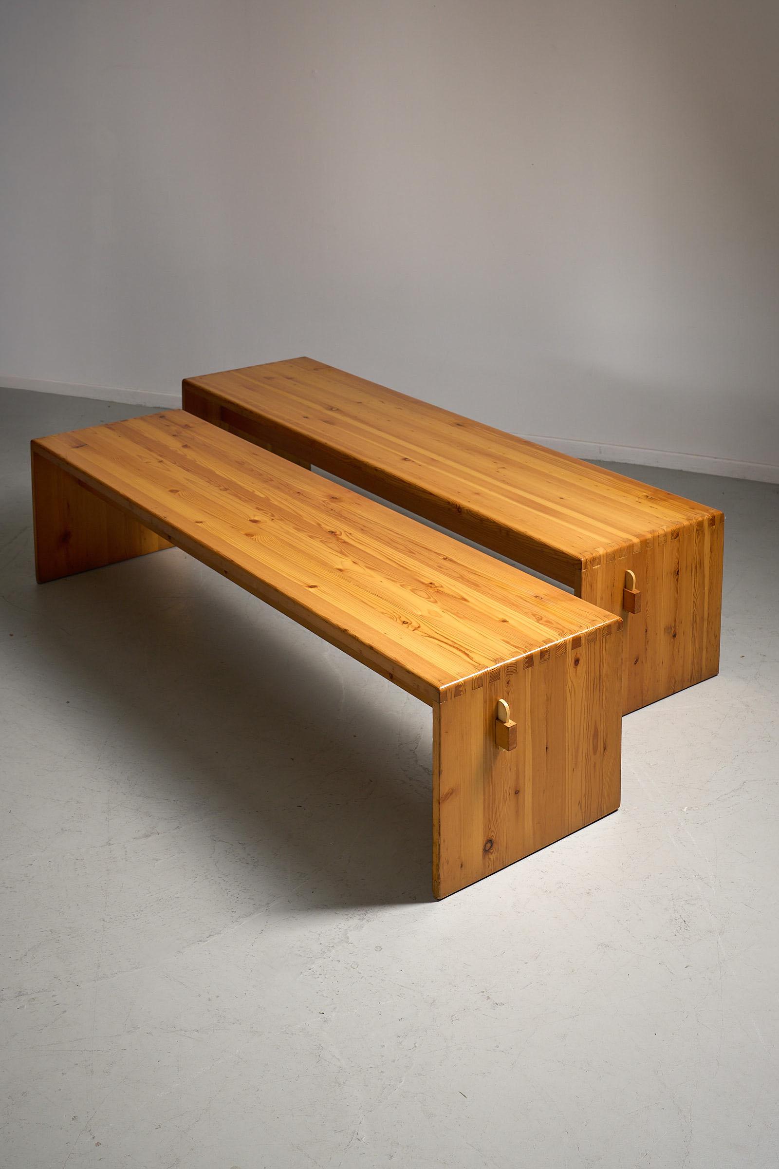 Fin du 20e siècle Paire de bancs en bois de pin, 1970 en vente