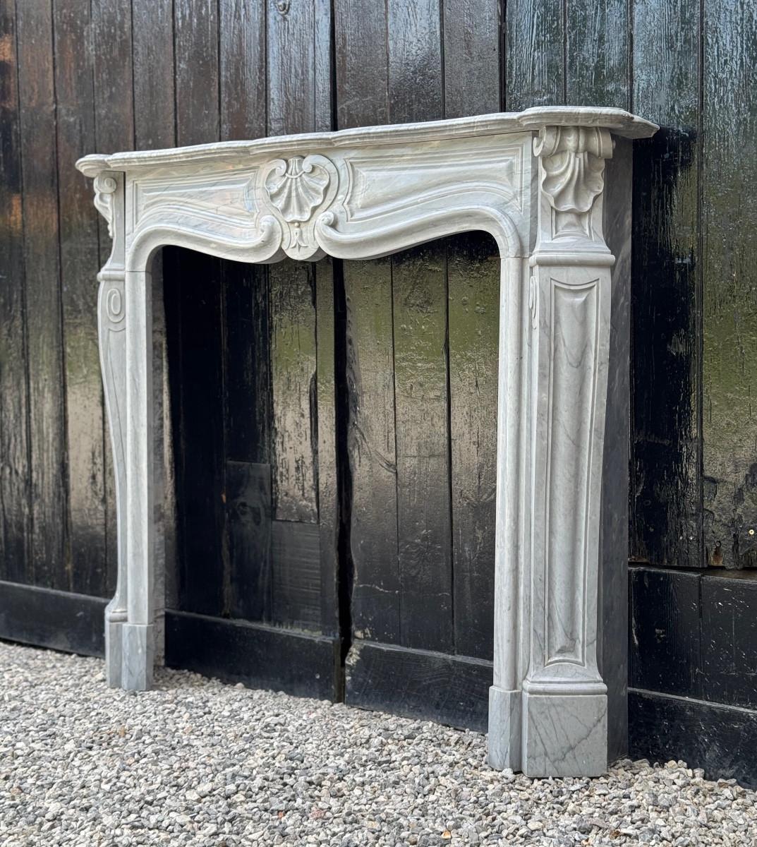 Louis XV style fireplace in turquoise blue marble, circa 1880 For Sale 4
