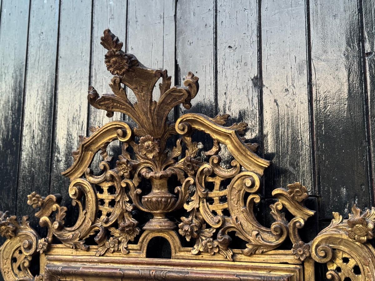 Argent Miroir vénitien en bois sculpté et doré, vers 1880 en vente