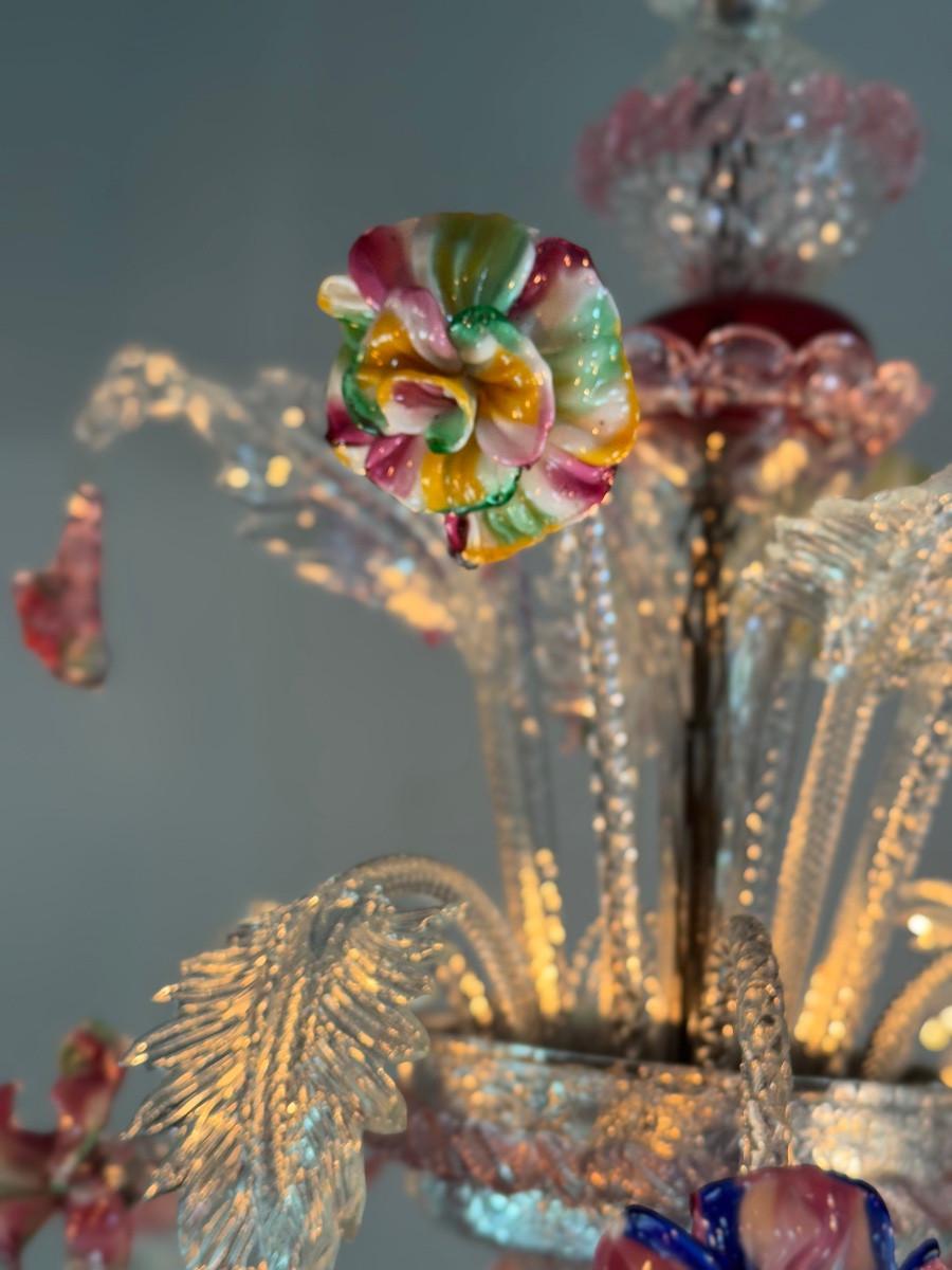 Lampadario veneziano in vetro di Murano multicolore, 6 bracci luminosi, circa 1920 In condizioni buone in vendita a Honnelles, WHT