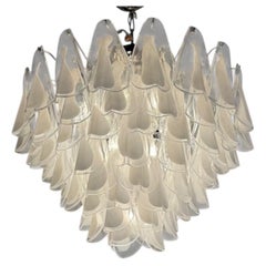 Venetian chandelier made of clear and white Murano glass, around 1990