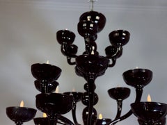 Lustre vénitien en verre de Murano noir, 28 lumières, fin du XXe siècle