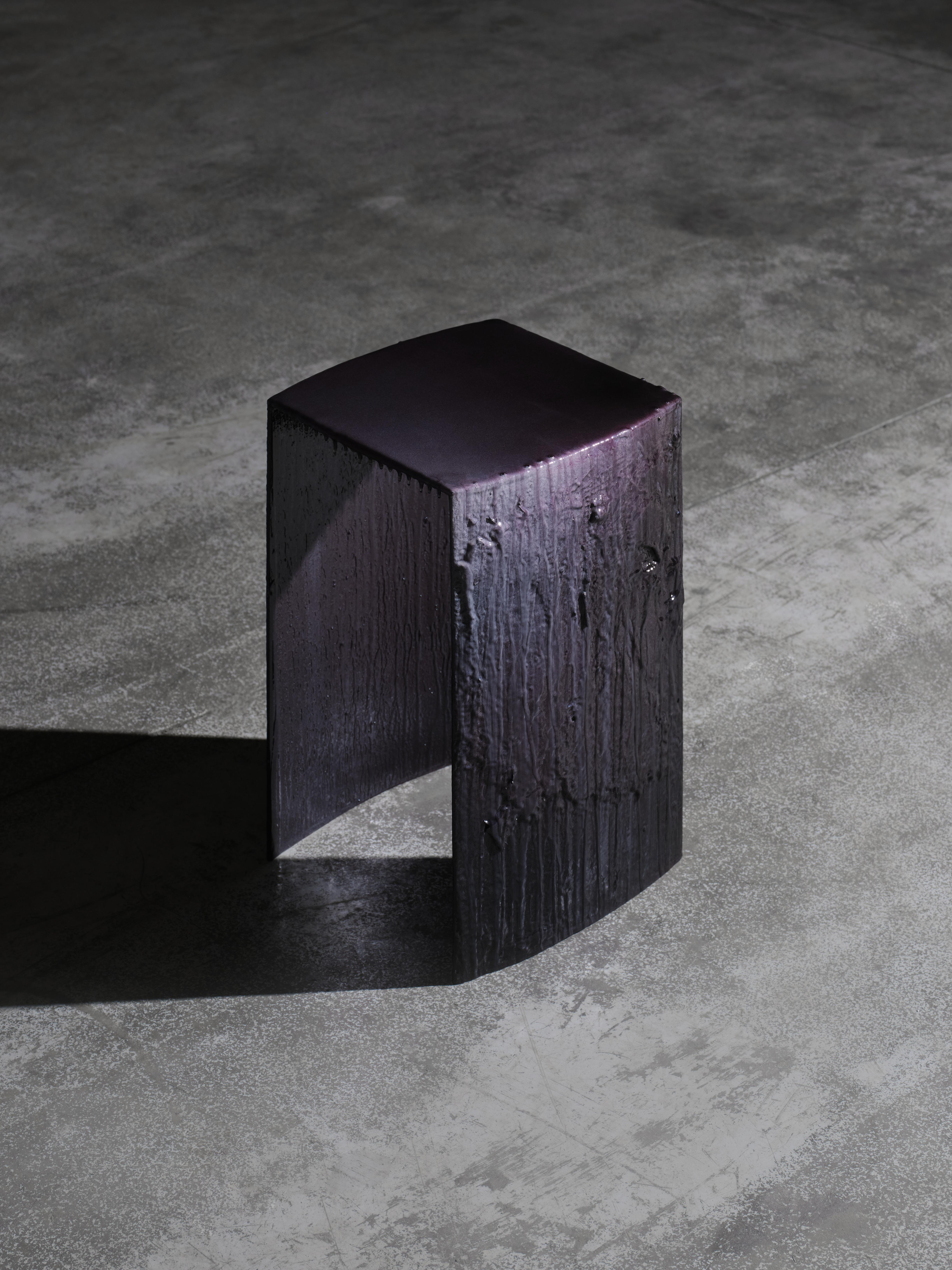 Acciaio Sgabello contemporaneo unico nel suo genere Russian Violet in vendita
