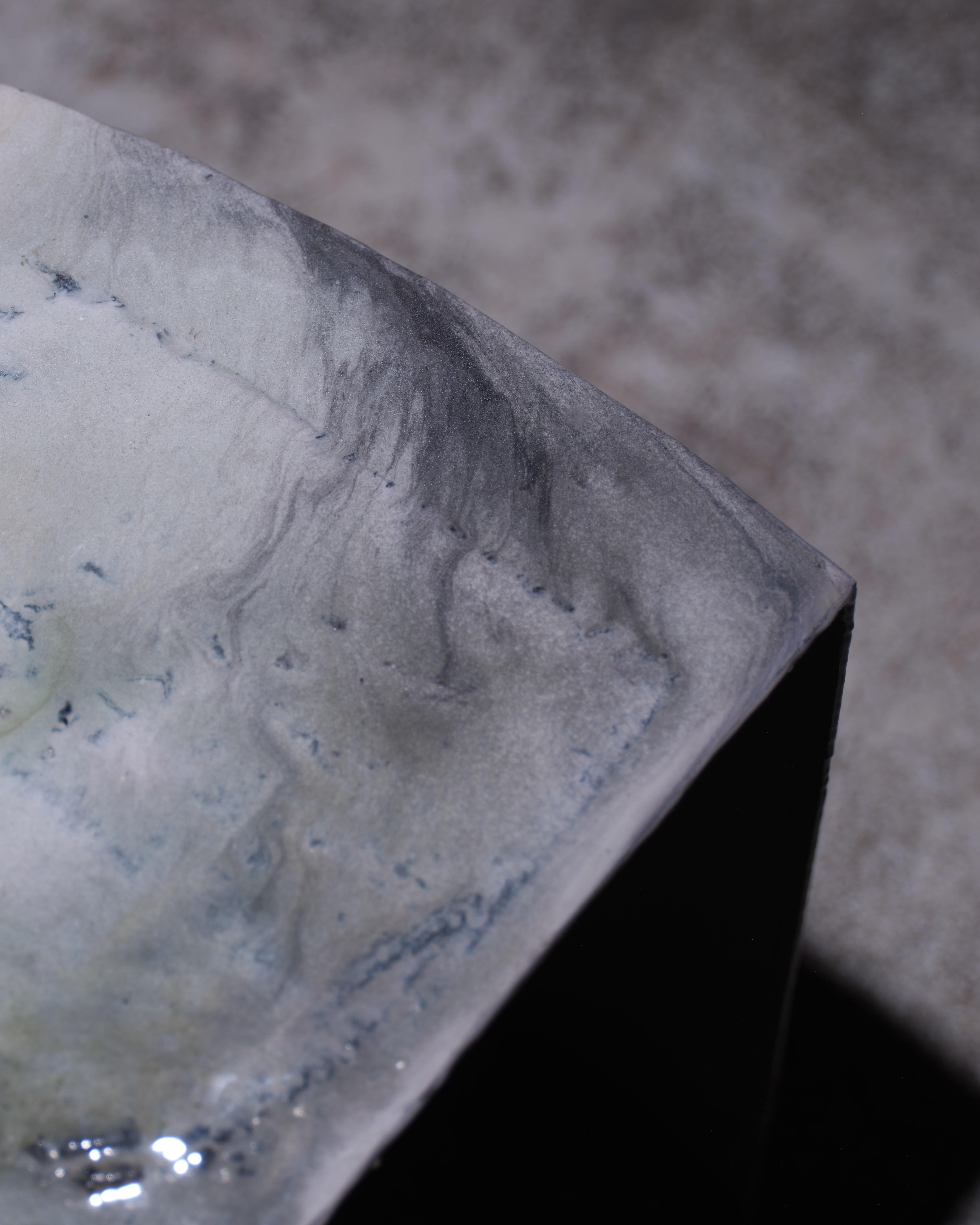 Tabouret Ashen Bloom contemporain unique en son genre en vente 1