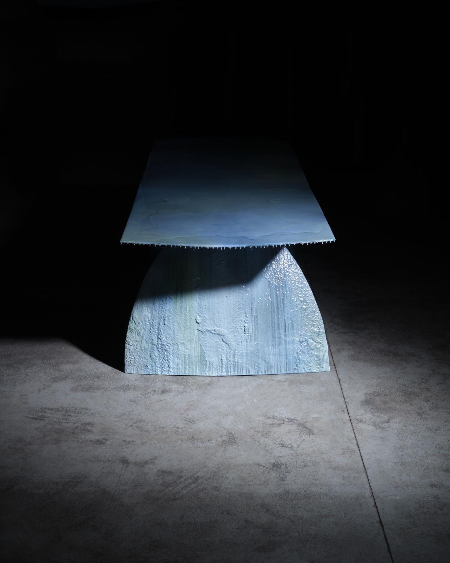 Table de salle à manger contemporaine unique en porcelaine Dawn en vente 6