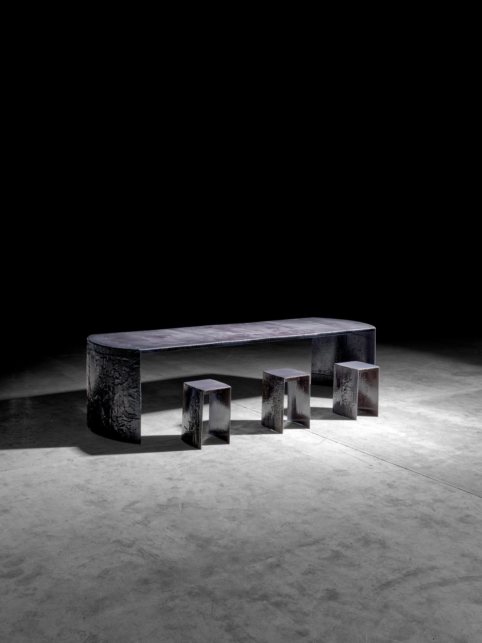 Table de salle à manger contemporaine unique en son genre Arsenic Fog en vente 3