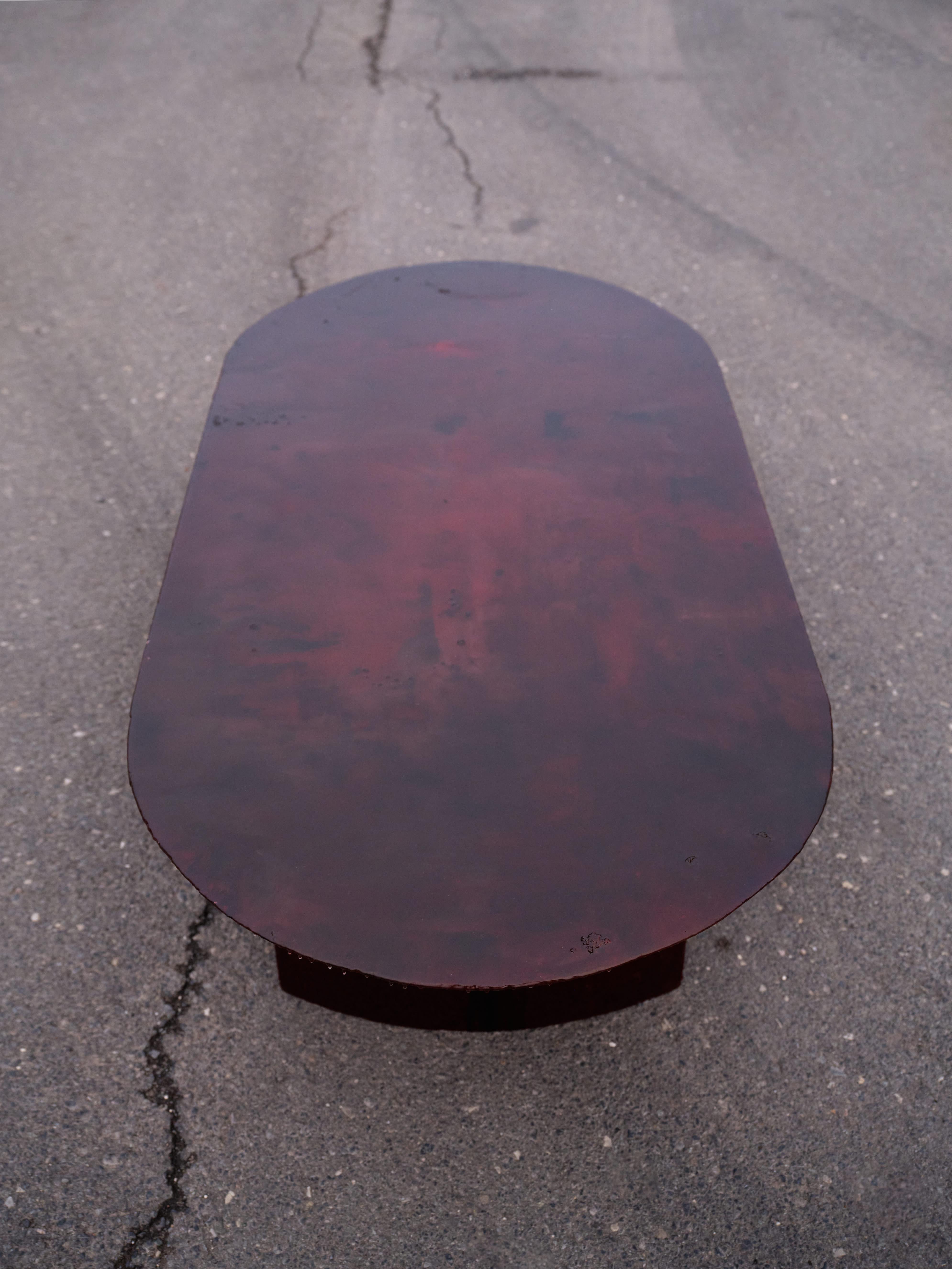 Table basse contemporaine unique Maroon Terra Neuf - En vente à 1204, CH