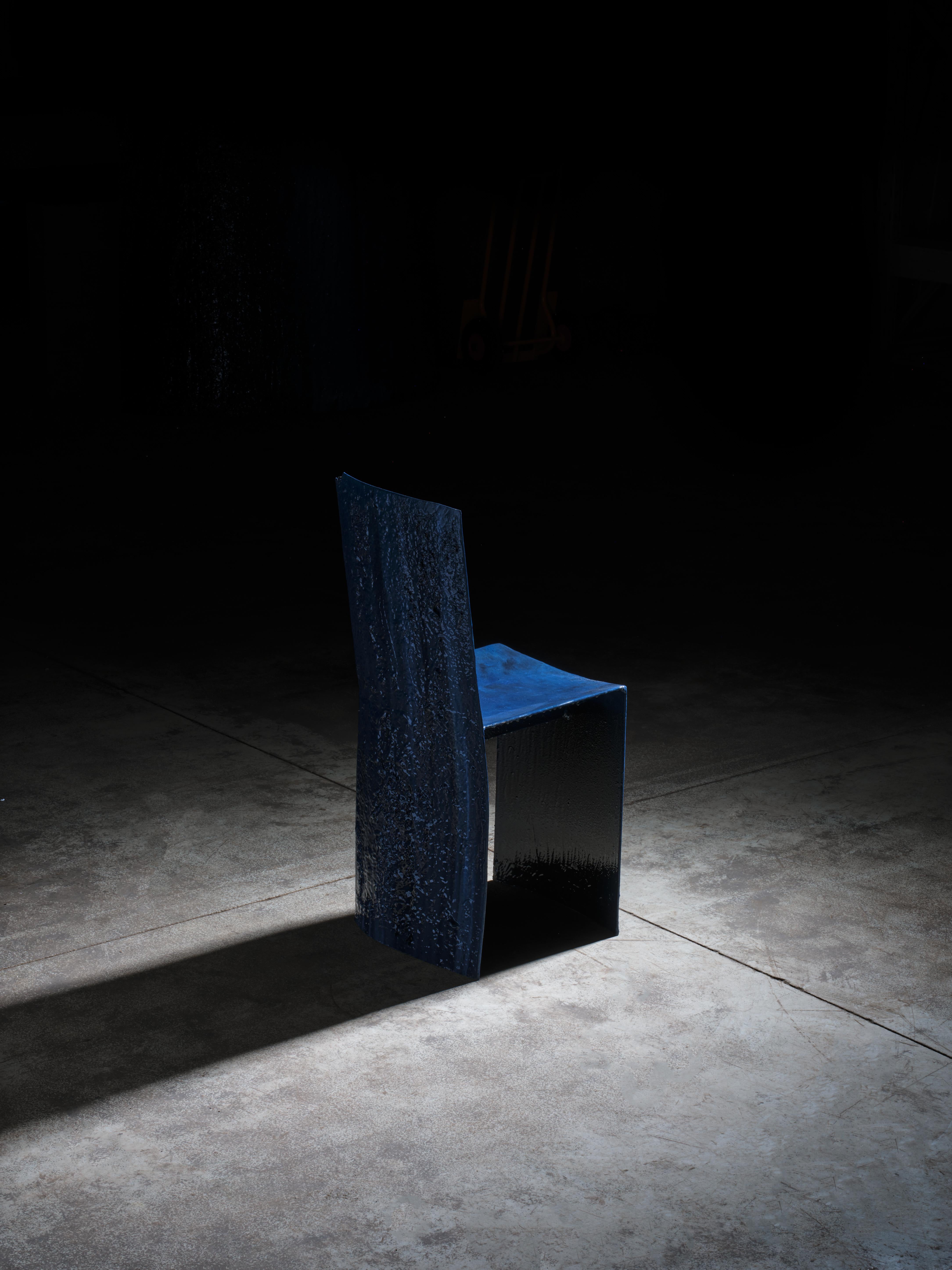 Silla contemporánea única Nocturne Shell Siglo XXI y contemporáneo en venta