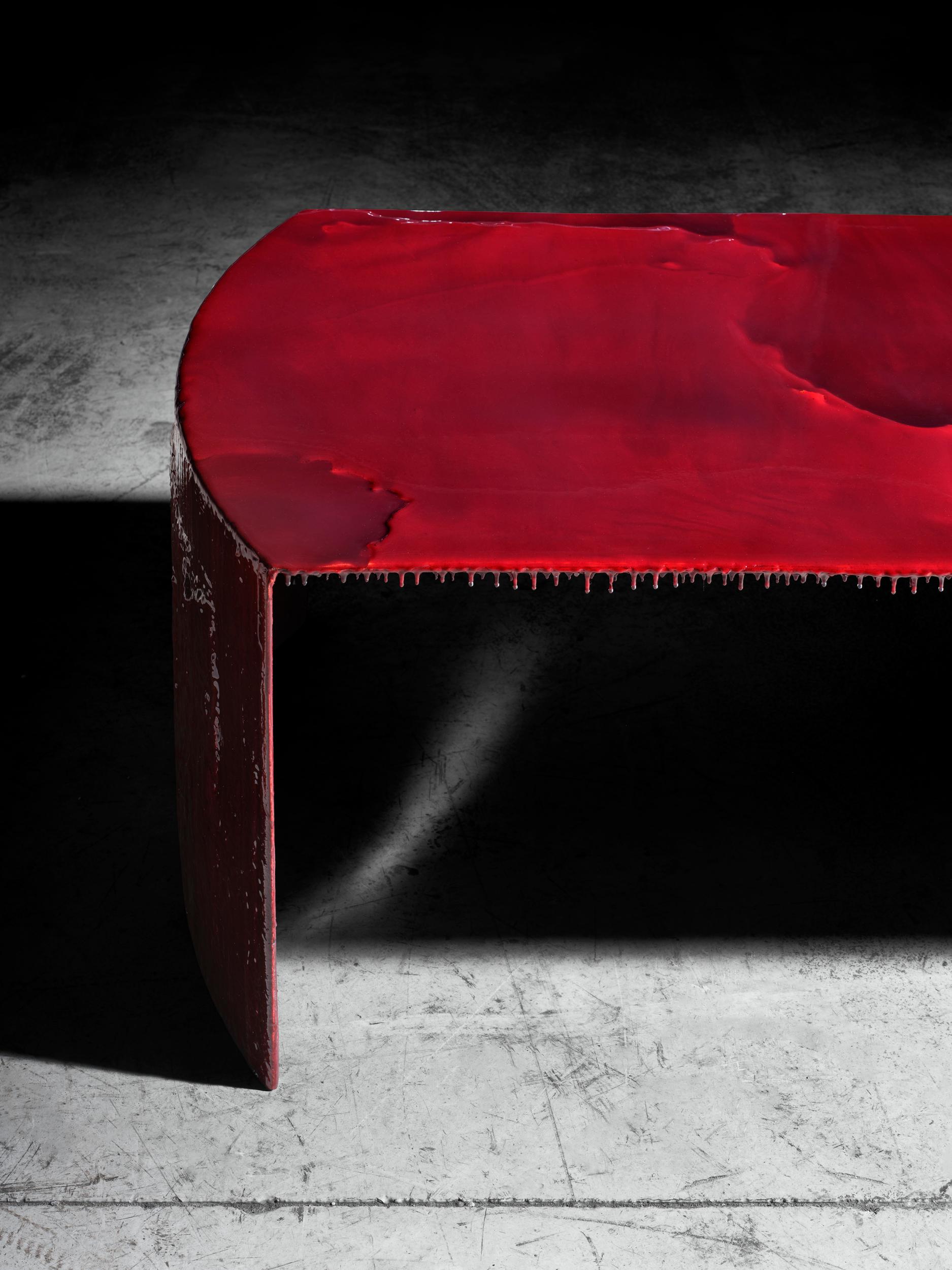 Acier Table basse contemporaine unique Oxblood Waltz en vente